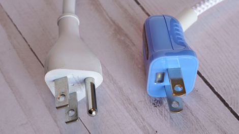Despite the extra tech, the Stella’s plug is still small enough to easily squeeze into a crowded power bar.